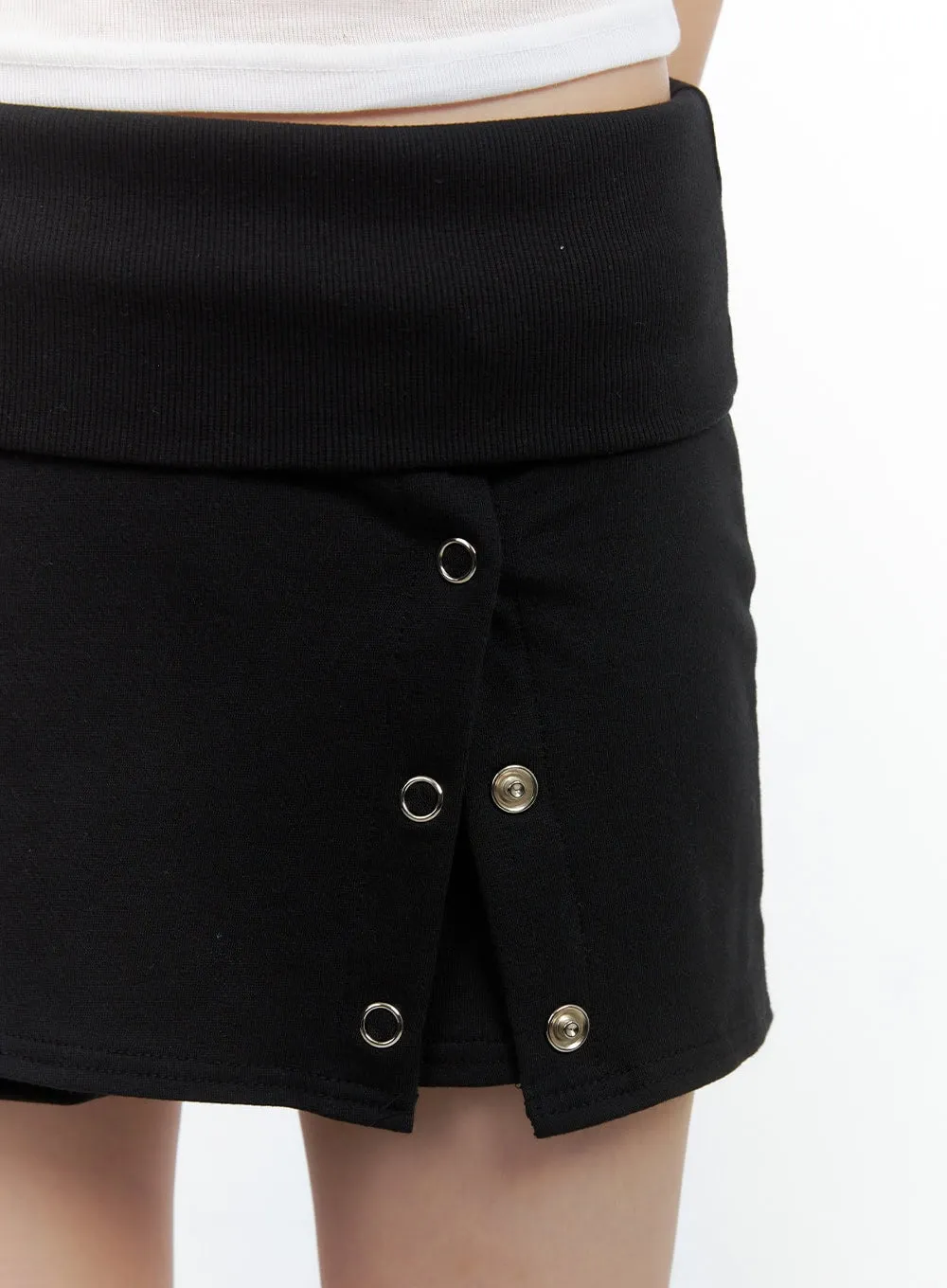 Chic Buttoned Mini Skirt CO410