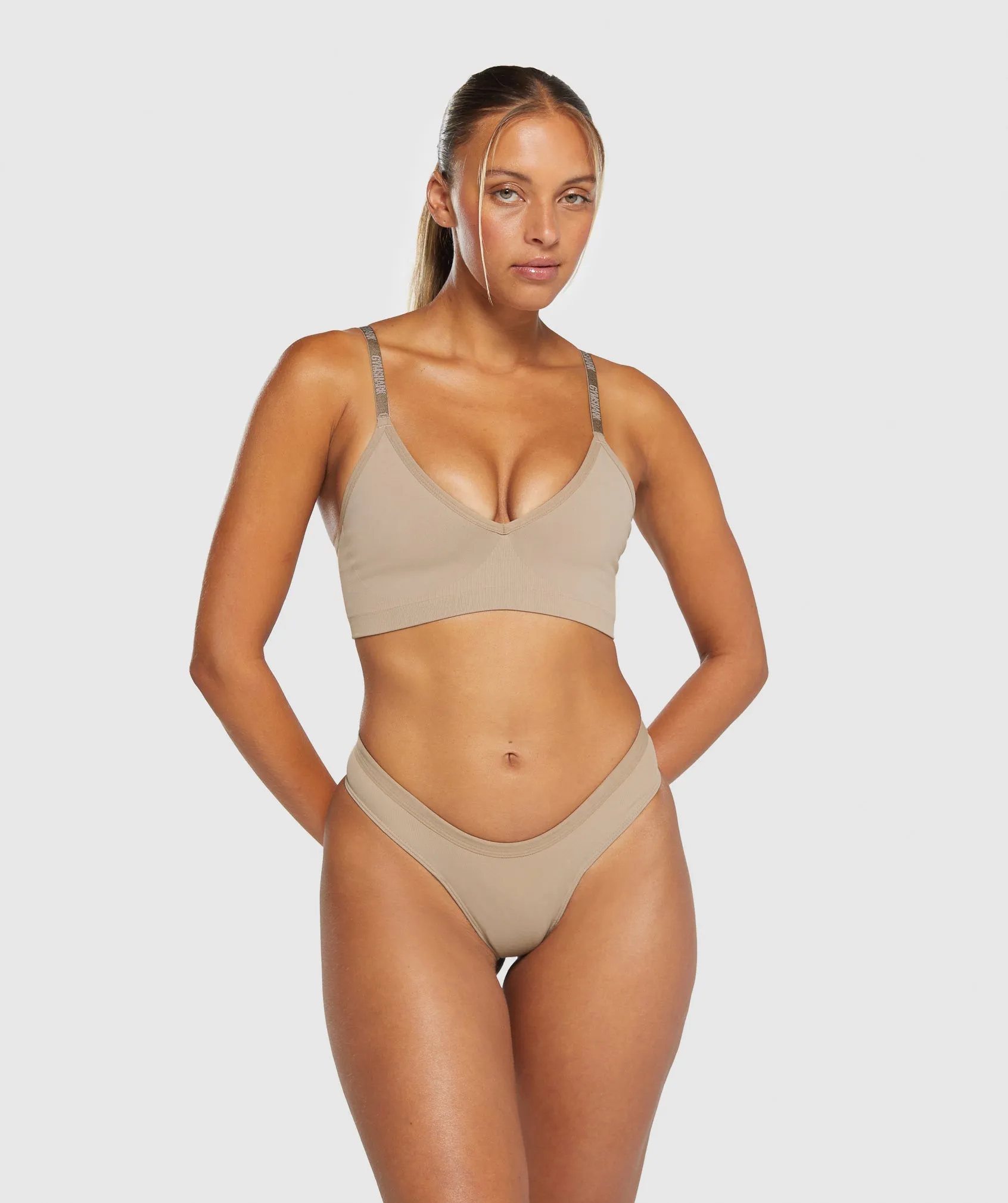 Gymshark Seamless Dipped Front Thong - Cement Brown