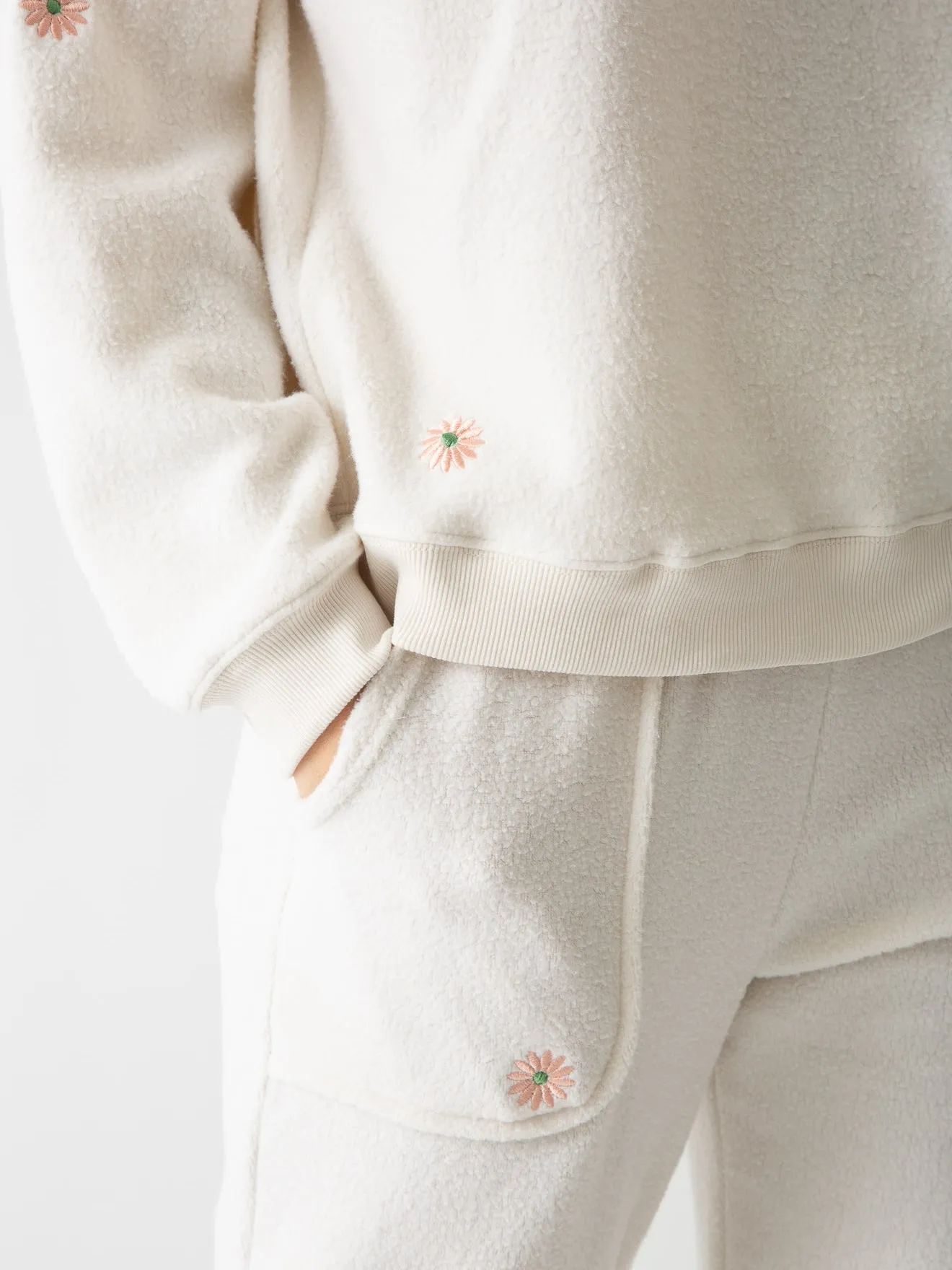 Hayden Sherpa Sweatpant - Ivory Daisy Embroidery