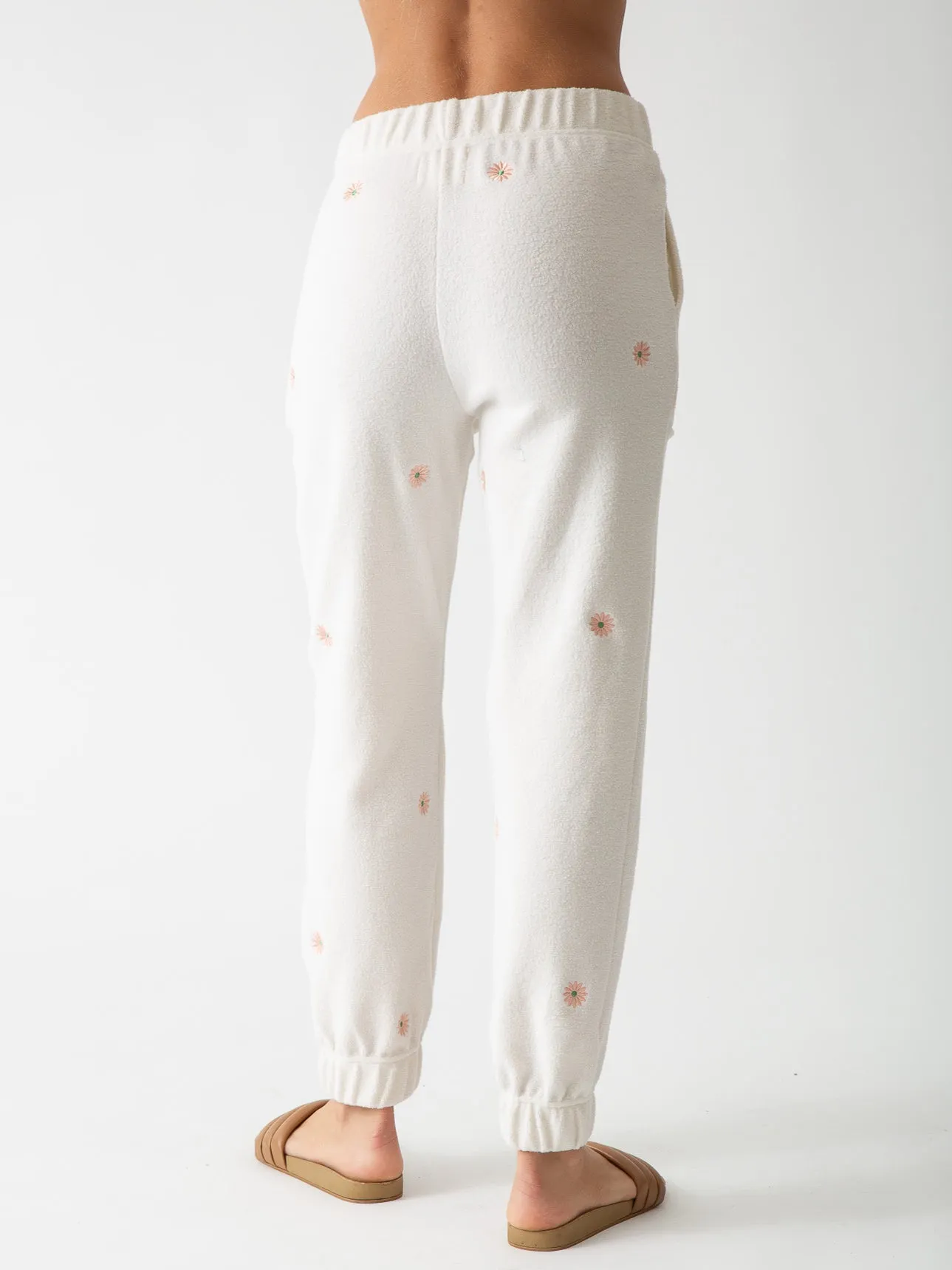 Hayden Sherpa Sweatpant - Ivory Daisy Embroidery