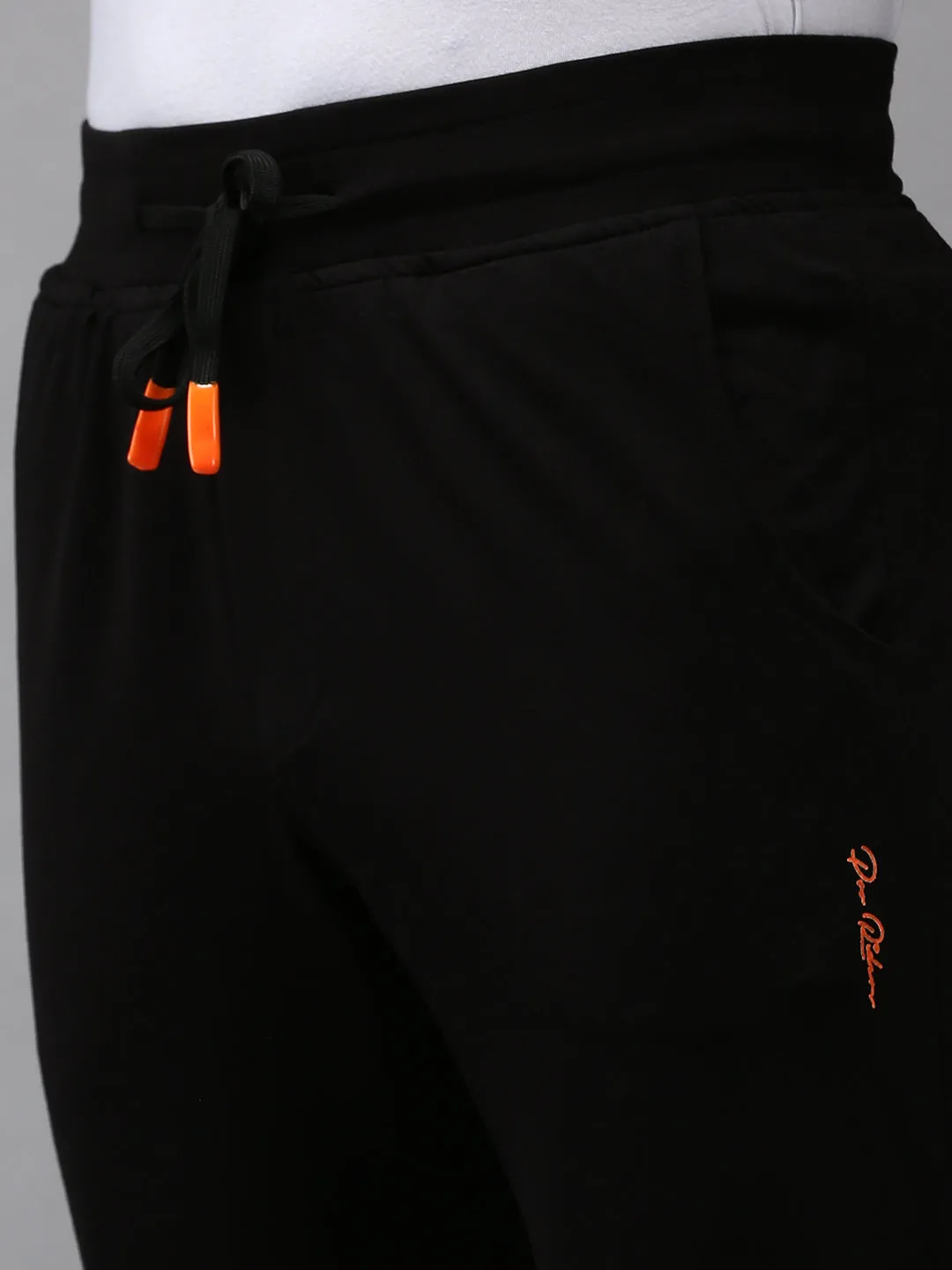 Men Black Solid Track Pant