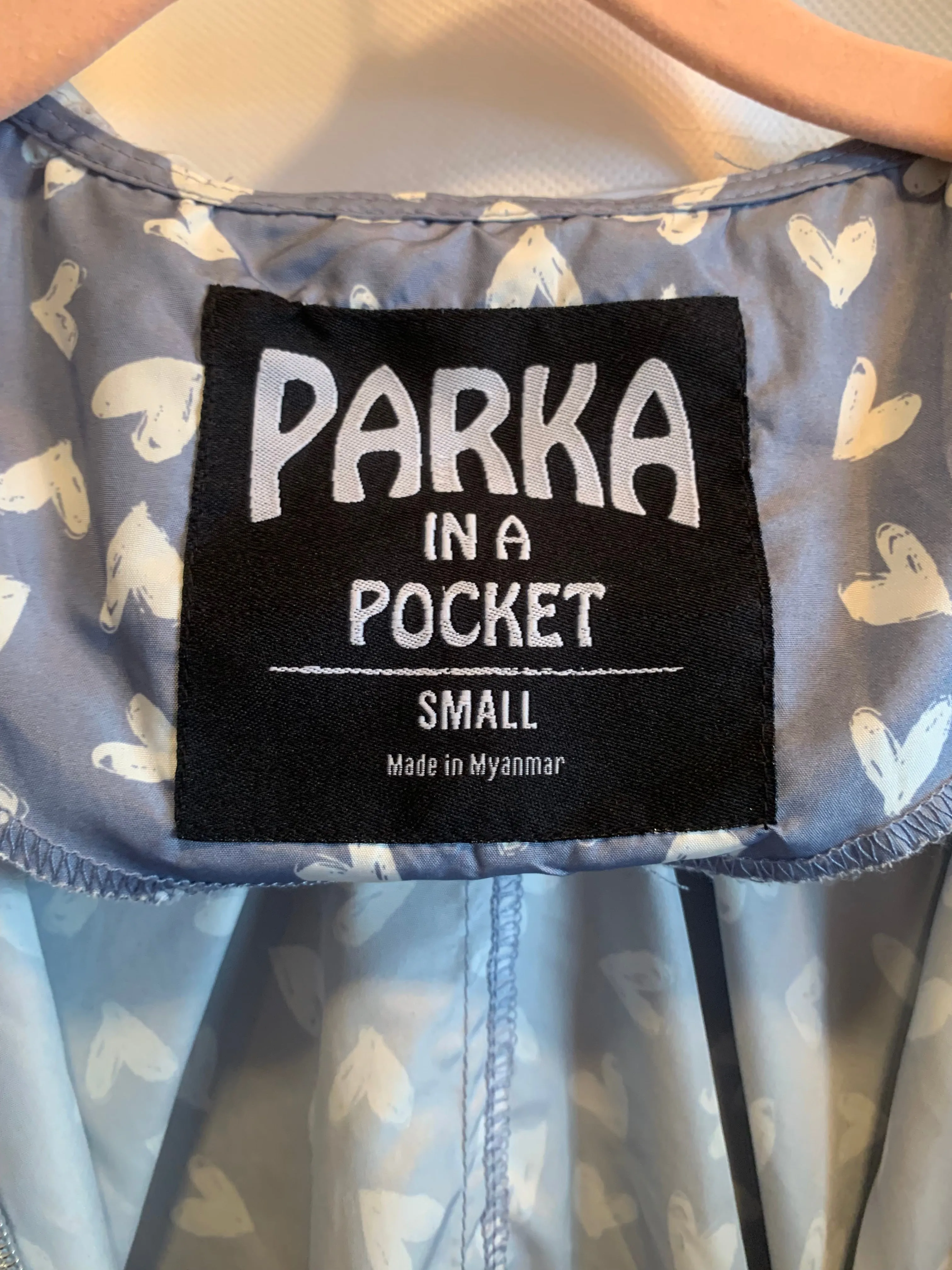 Parka in a Pocket Hearts Windbreaker Rain Coat in Small