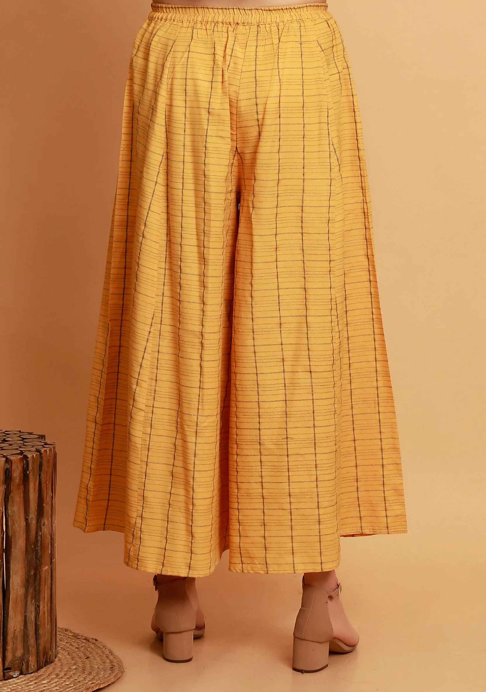 Set of 2:  Yellow Multicolor Straight  Kurta And Yellow Checked Flared Pants