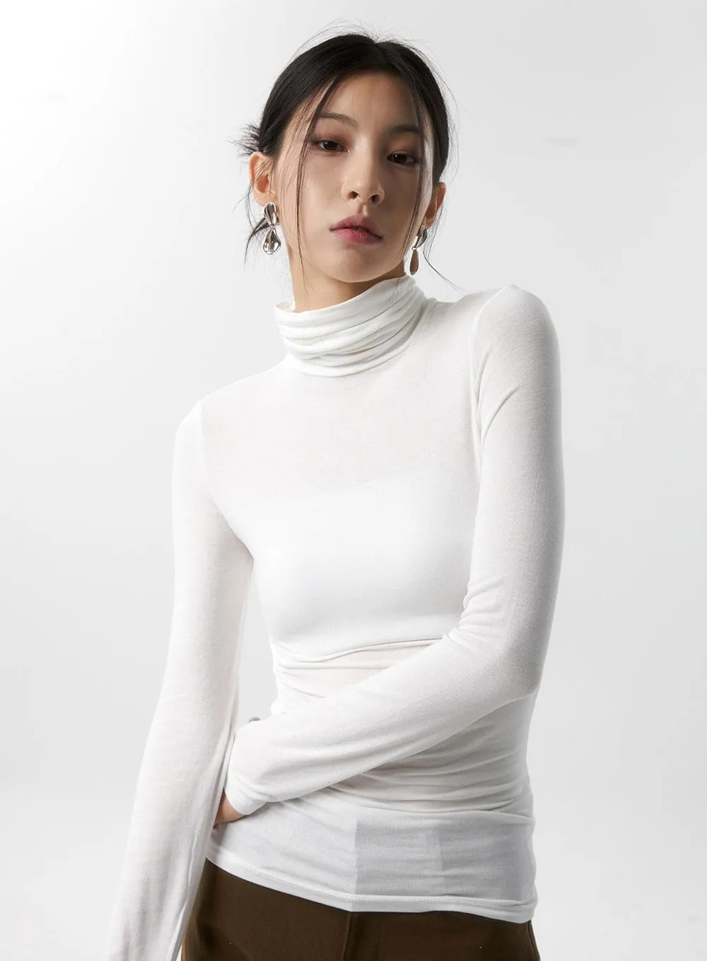 Slim Fit Turtle Neck Top IS320