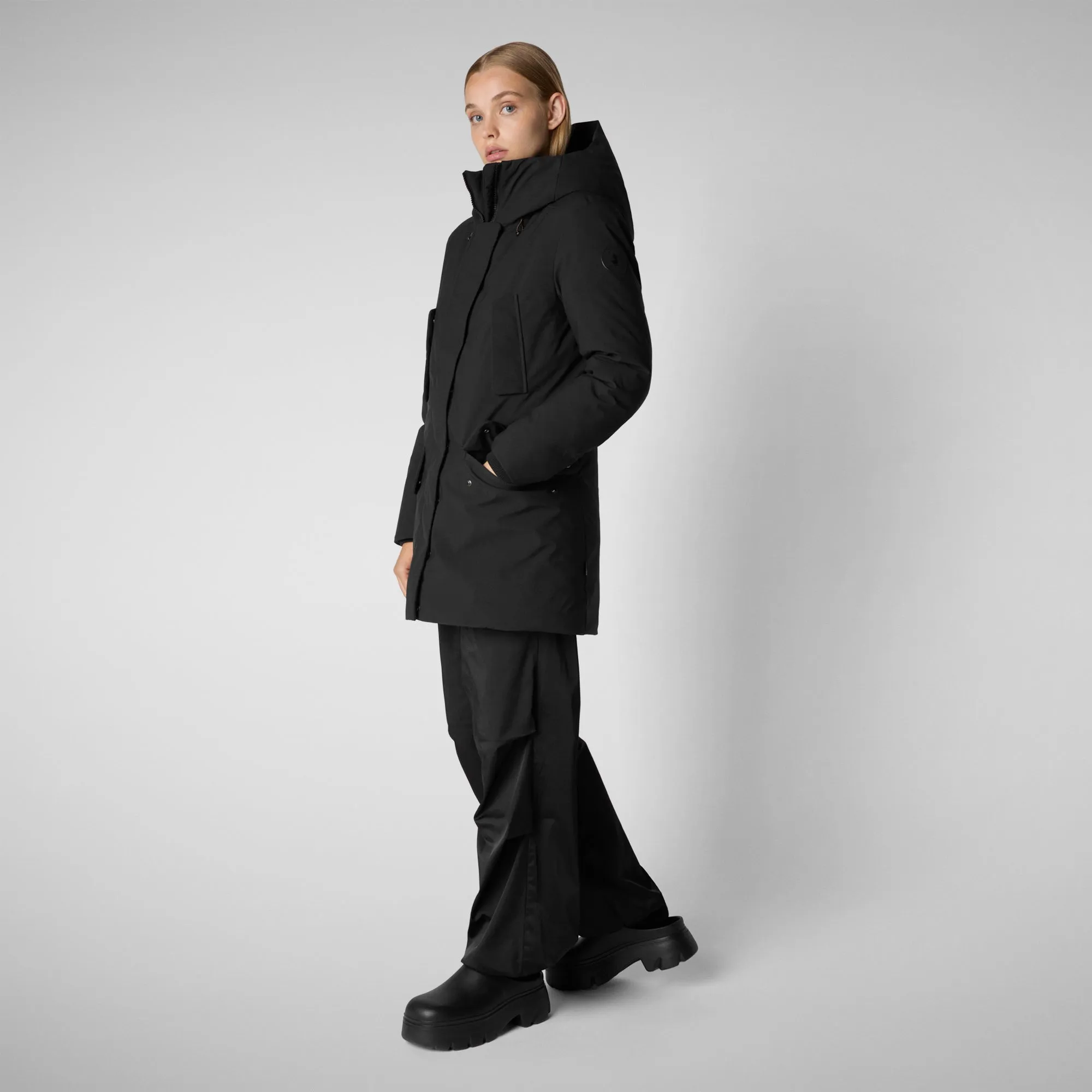 Woman's hooded parka Soleil in black