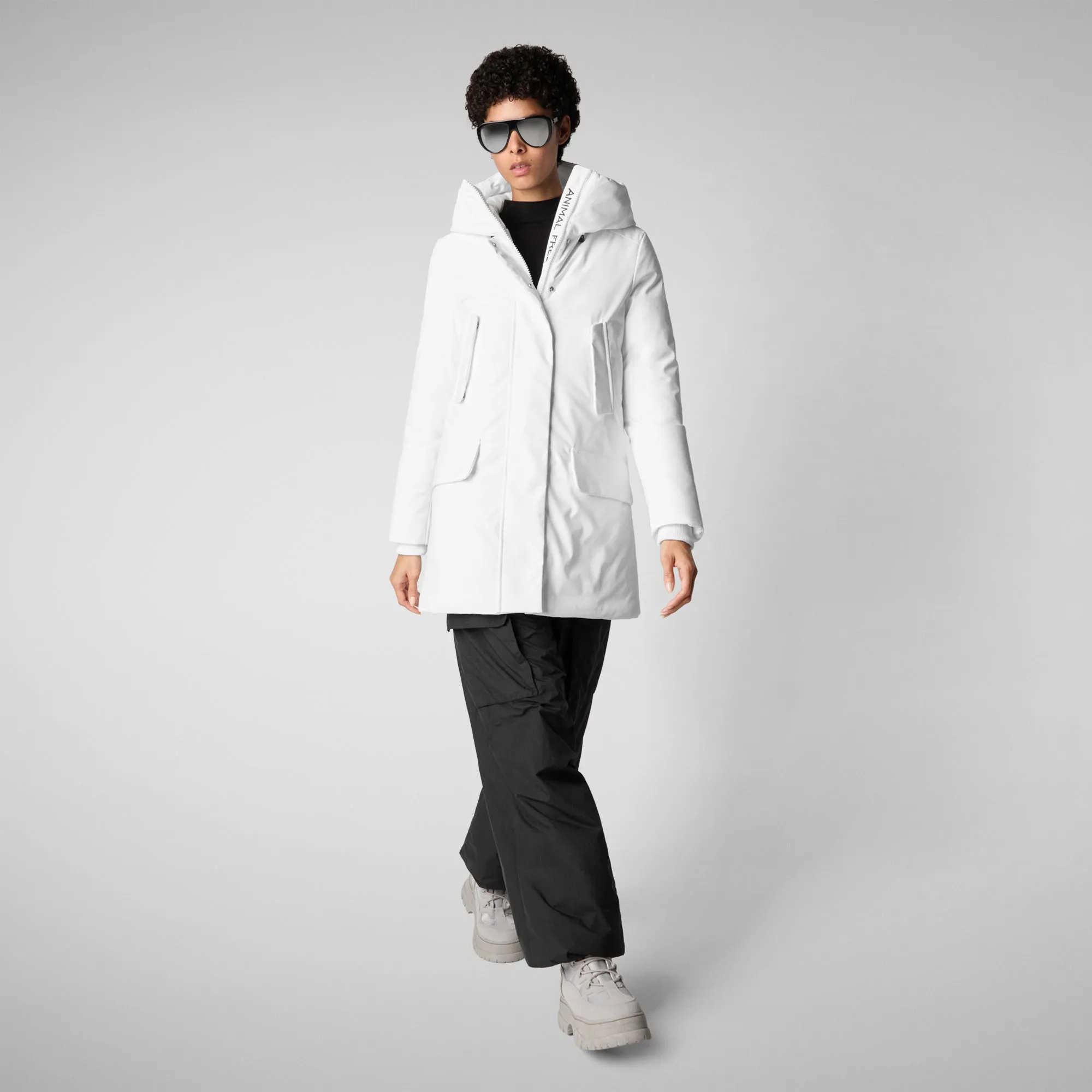 Woman's hooded parka Soleil in white