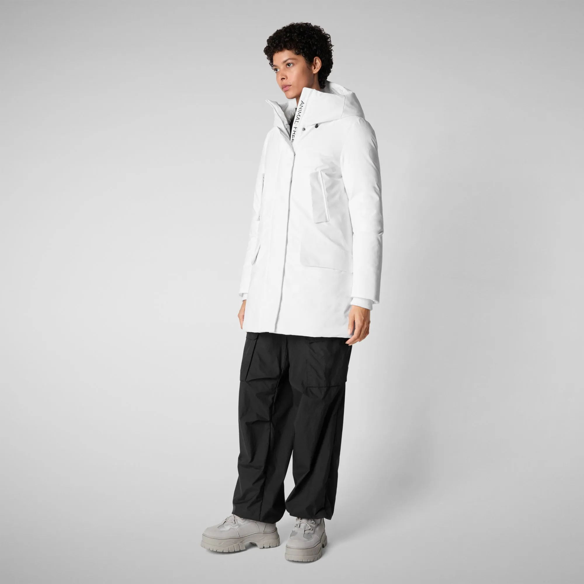 Woman's hooded parka Soleil in white